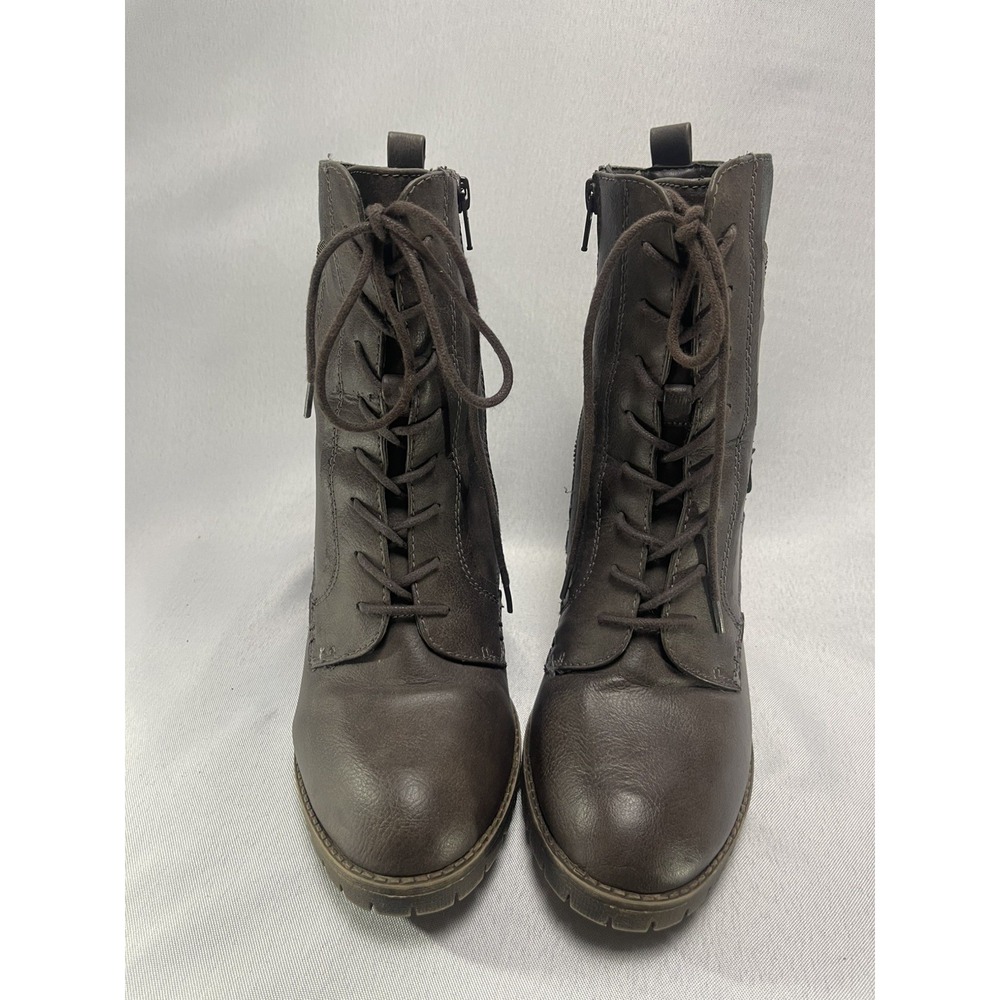 Women  Brown Boot ankle  With Laces Women's Size 9.5
